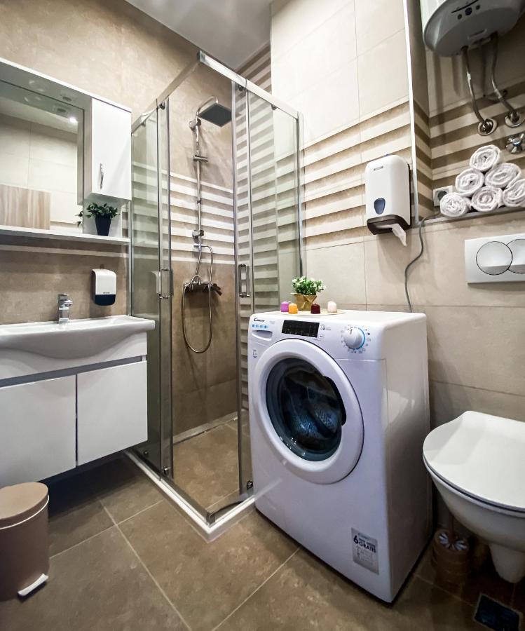 Mavalux Apartments Тиват Екстер'єр фото