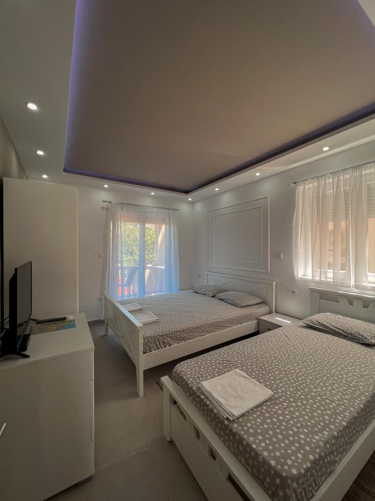 Mavalux Apartments Тиват Екстер'єр фото