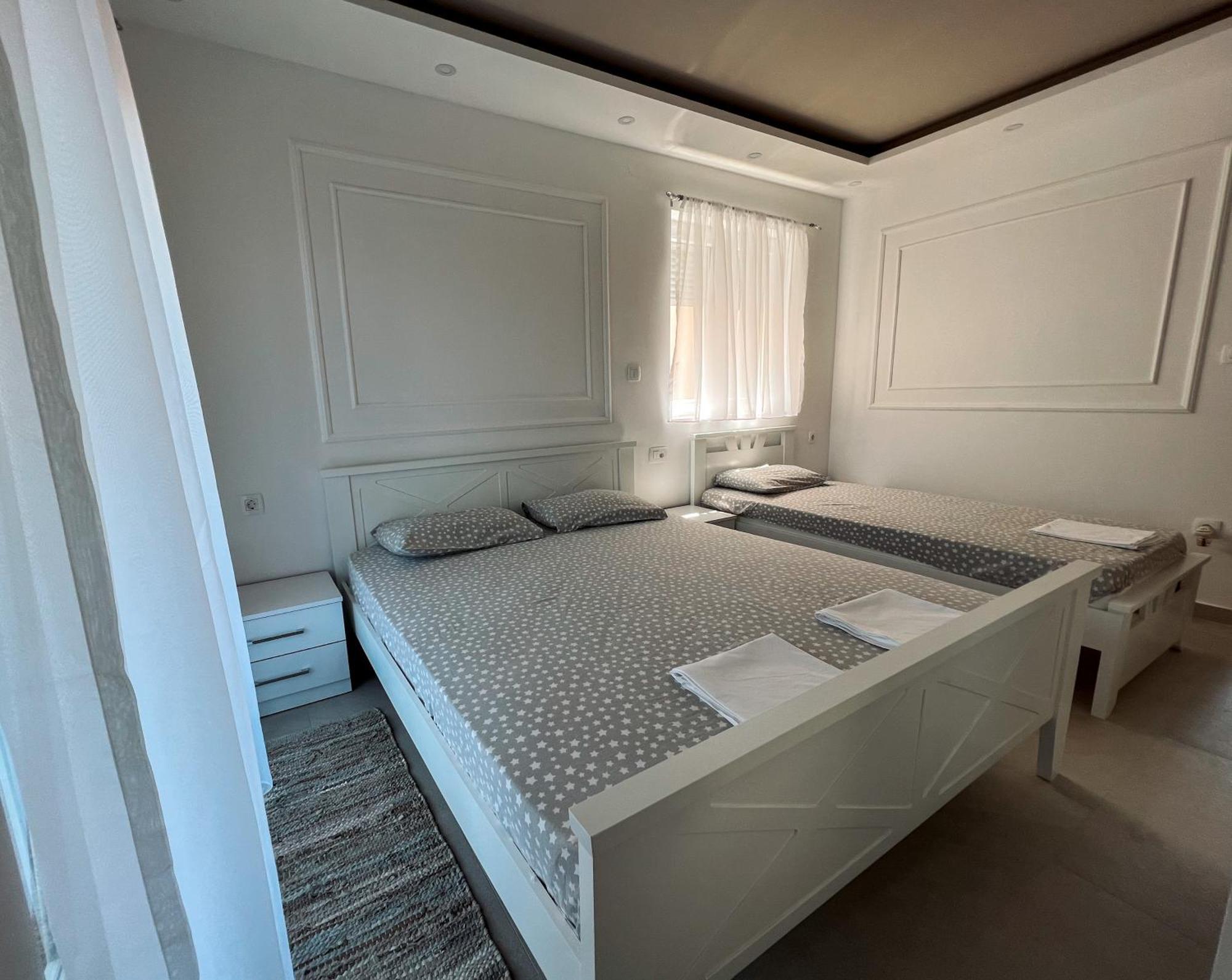 Mavalux Apartments Тиват Екстер'єр фото