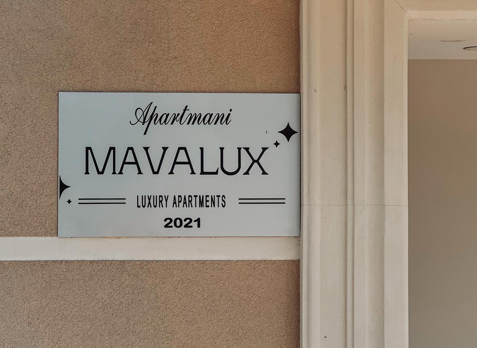 Mavalux Apartments Тиват Екстер'єр фото